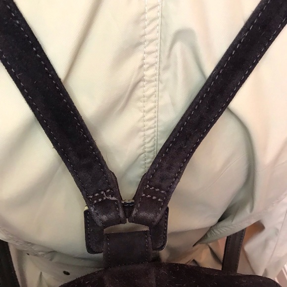 Vintage Authentic CHANEL Suede Drawstring Backpack - Picture 5 of 8